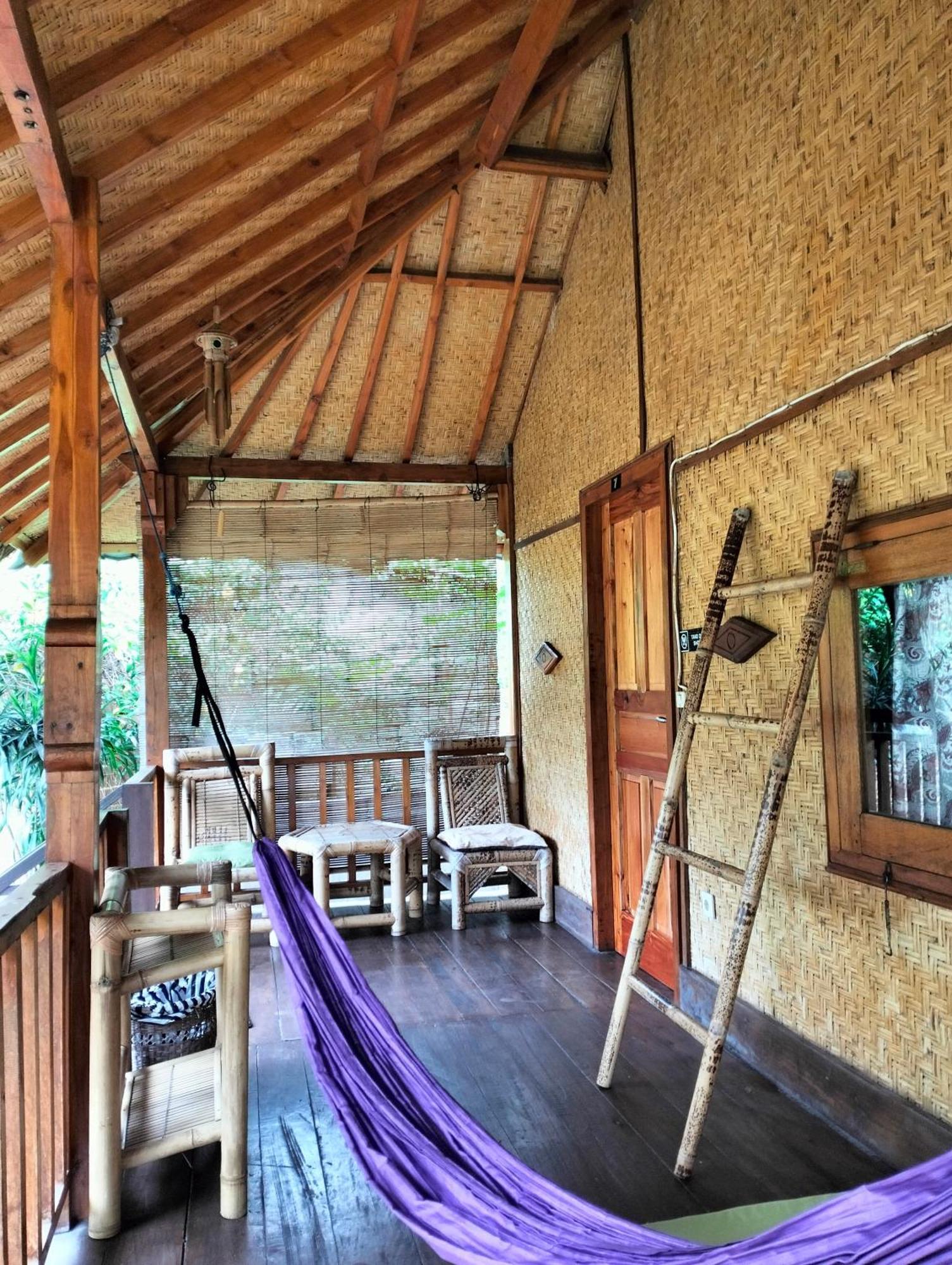 Tangga Bungalows Gili Air Bilik gambar